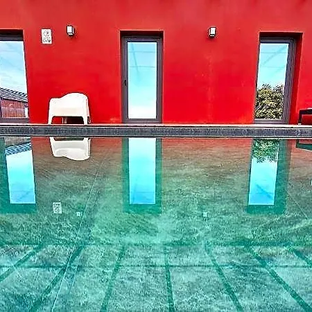 מלון Patio 4*
